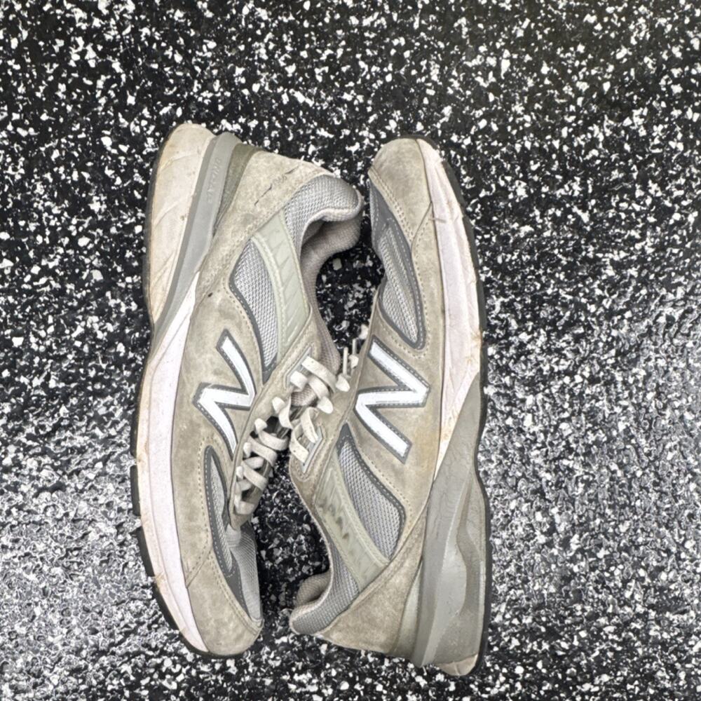 New Balance Gray Suede Mesh Men's Athletic Sneakers Low Top Lace Up